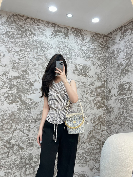 3d51b63952e01edca57d5a9e8bd8b919_1775122556_6651.jpg