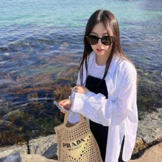 프라다 라피아 토트백 (하이엔드급)