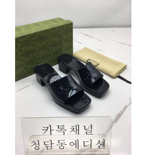 구찌 러버슬라이드 샌들