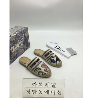 디올 로고자수 에스파듀