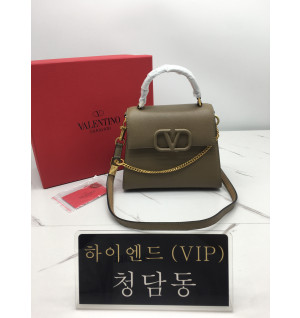 발렌티노 가라바니 브이슬링 숄더백 (하이엔드급)