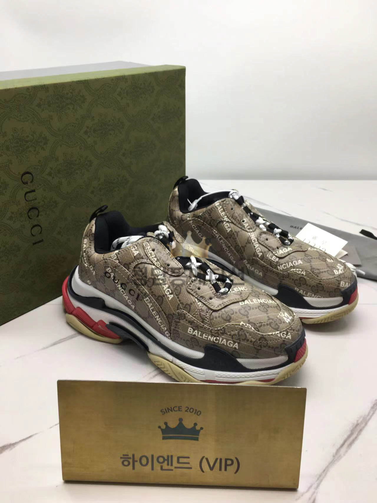 구찌 x 발렌시아가 해커프로젝트 트리플s (남녀공용)