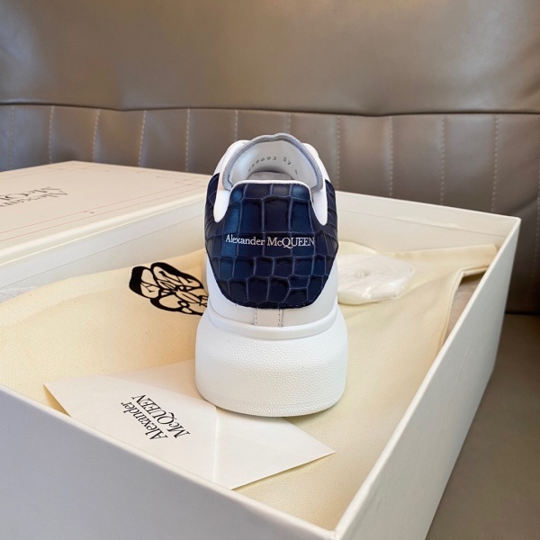 알렉산더 맥퀸 21ss 오버솔 스니커즈 크로커다일 (남녀공용) (컬러 네이비)