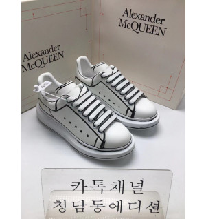 알렉산더 맥퀸 21SS 오버솔 스니커즈 (남녀공용)
