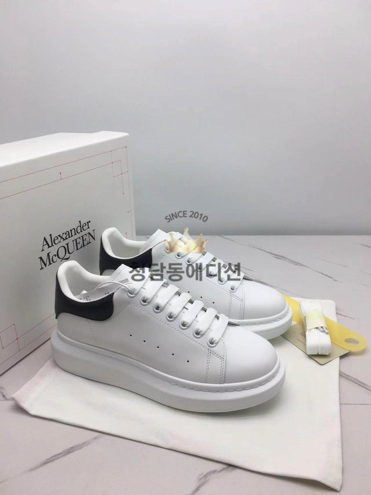 알렉산더 맥퀸 21ss 오버솔 스니커즈 블랙탭 (남녀공용)