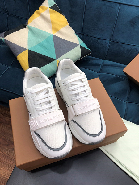 버버리 벨크로 스니커즈 (남성용)