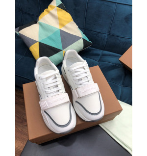 버버리 벨크로 스니커즈 (남성용)