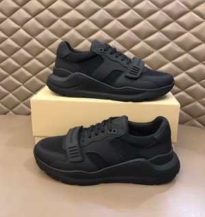 버버리 벨크로 스니커즈 (남성용)