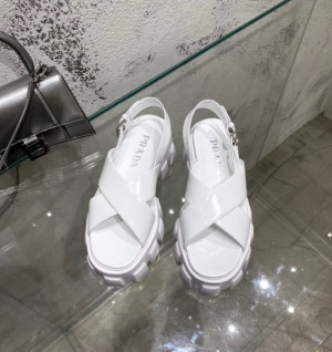 프라다 21SS 샌들