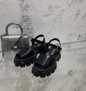 프라다 21SS 샌들