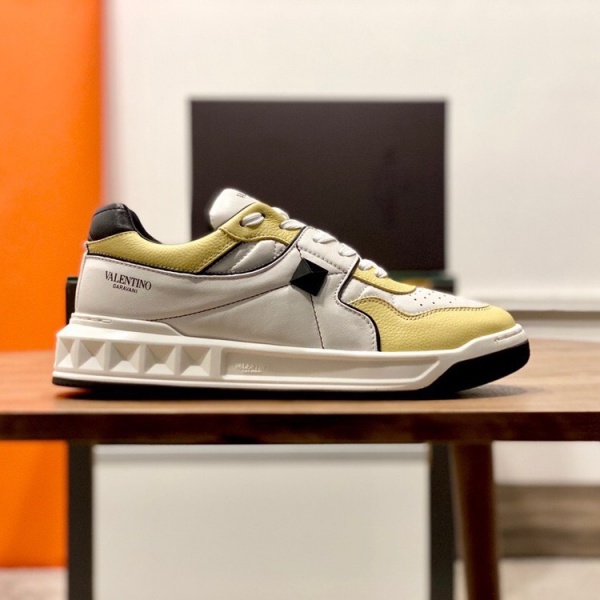 발렌티노 스니커즈 (남성용)