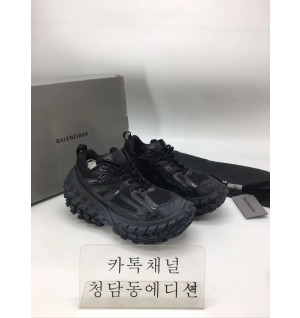 발렌시아가 디펜더 (남녀공용)