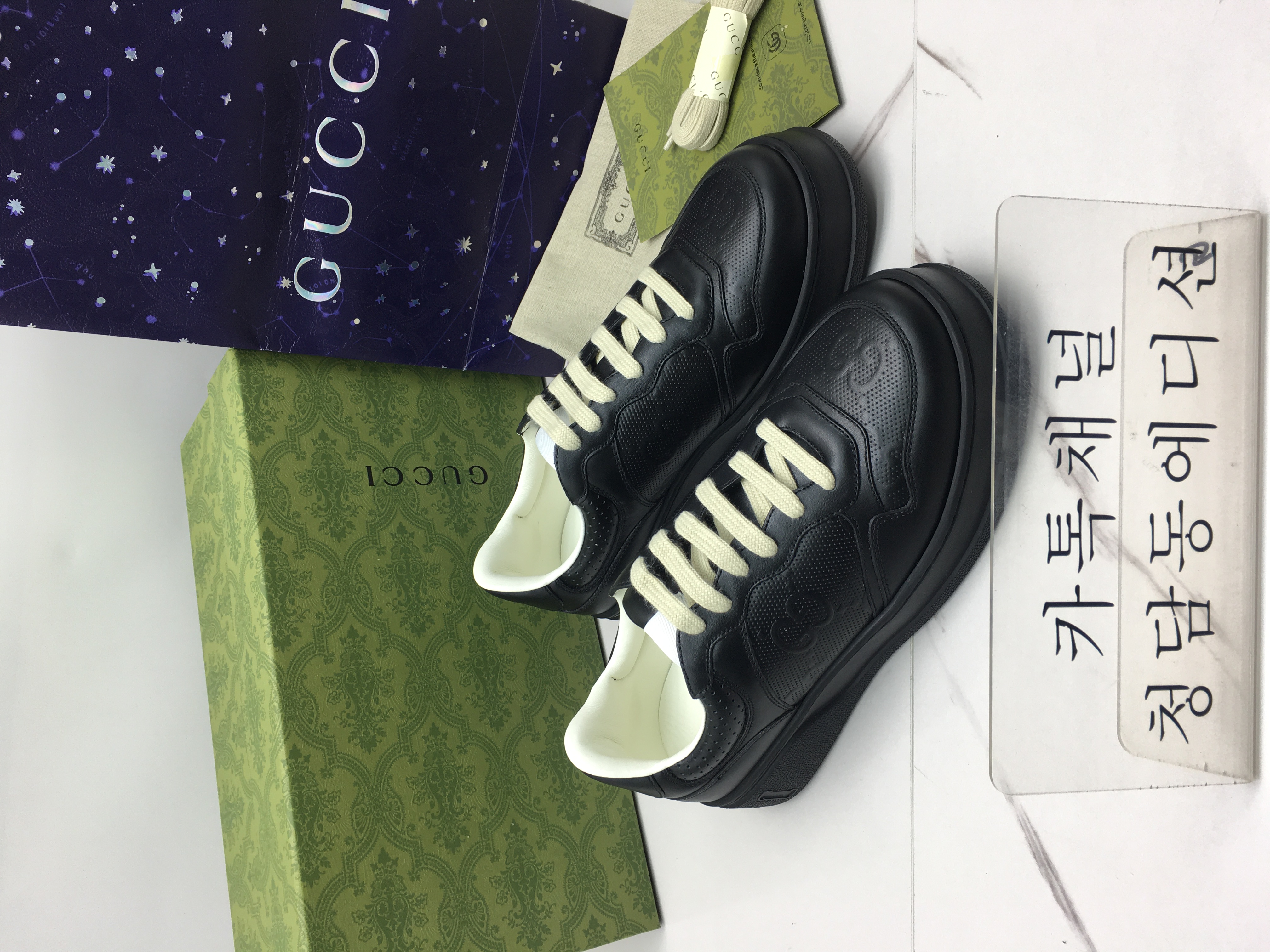 구찌 웹 디테일 GG 스니커즈 (남녀공용)