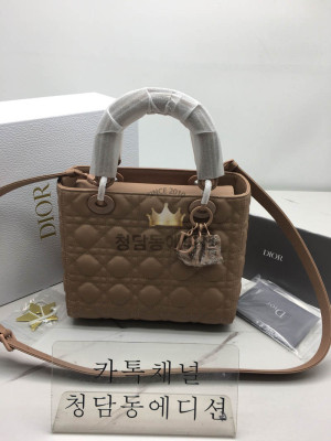 디올 울트라 매트 레이디 백 24cm [정품동일가죽 최고퀄]