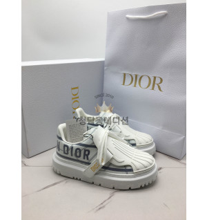 디올 아이디 스니커즈