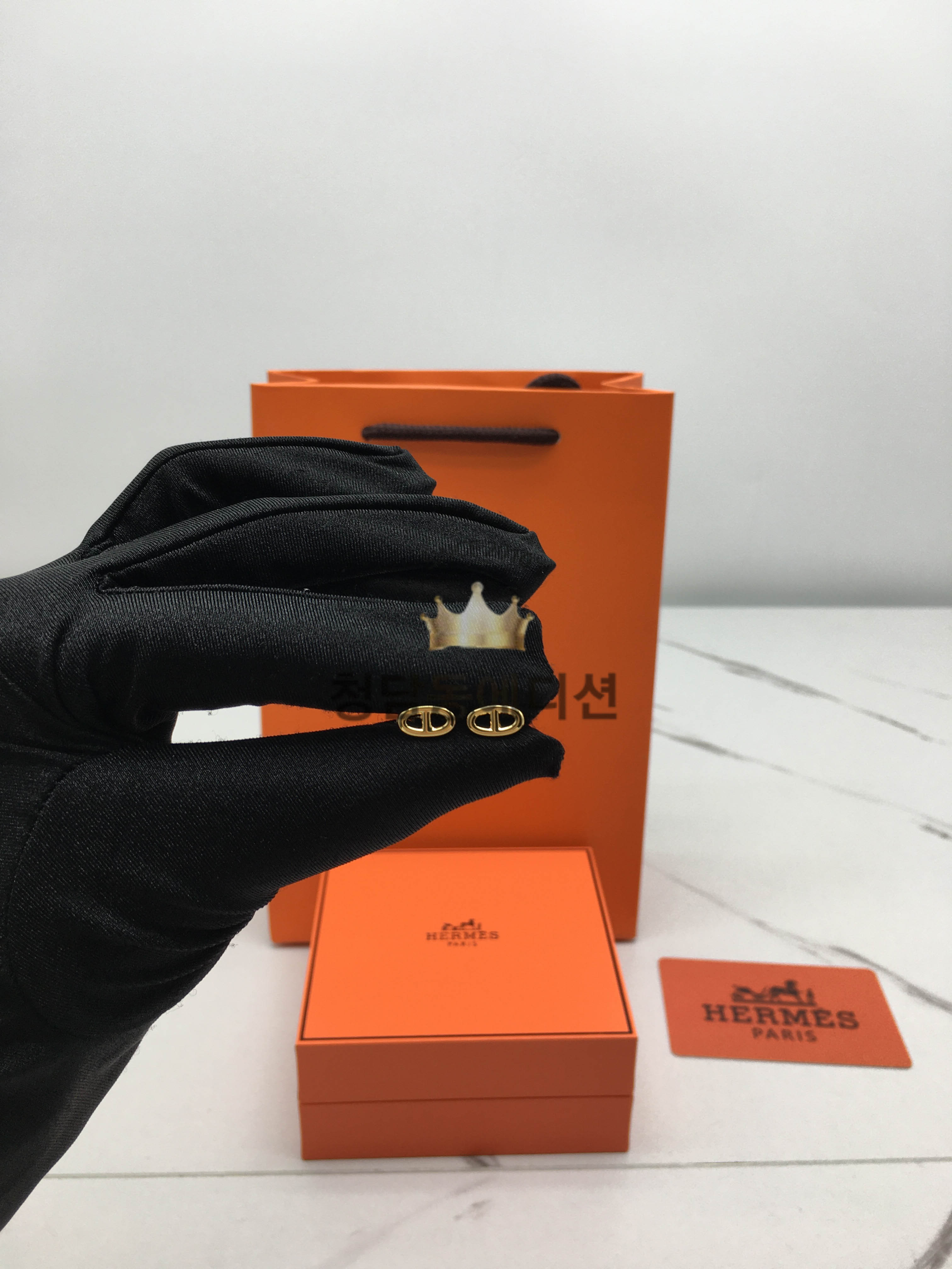 에르메스 샹달 귀걸이 (컬러 골드, 화이트골드) (V-gold소재)