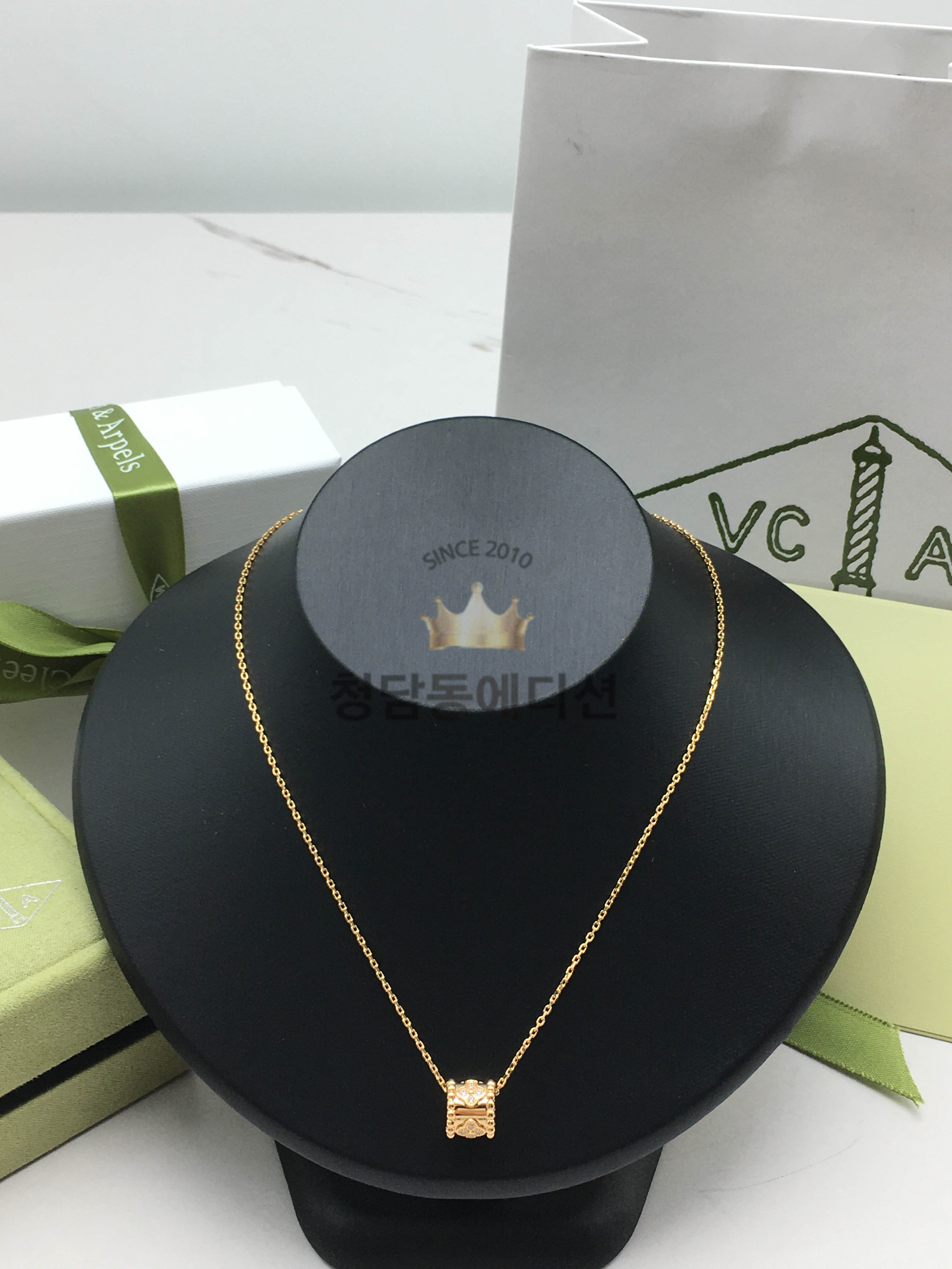 반클리프 빼를리 목걸이 (컬러 로즈골드, 화이트골드)