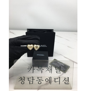 샤넬 하트 이어링 귀걸이
