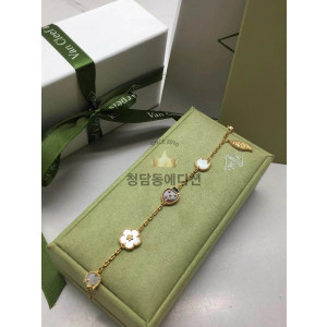 반클리프 럭키 스프링 팔찌 (V-gold소재)