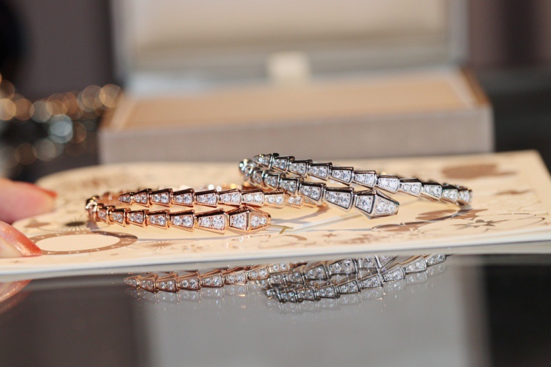 불가리 세르펜티 팔찌 17CM (컬러 로즈골드, 화이트골드)