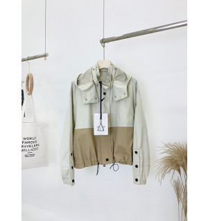 몽클레어 바람막이