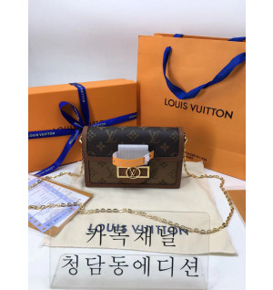 루이비통 도핀 체인 월릿 M68746
