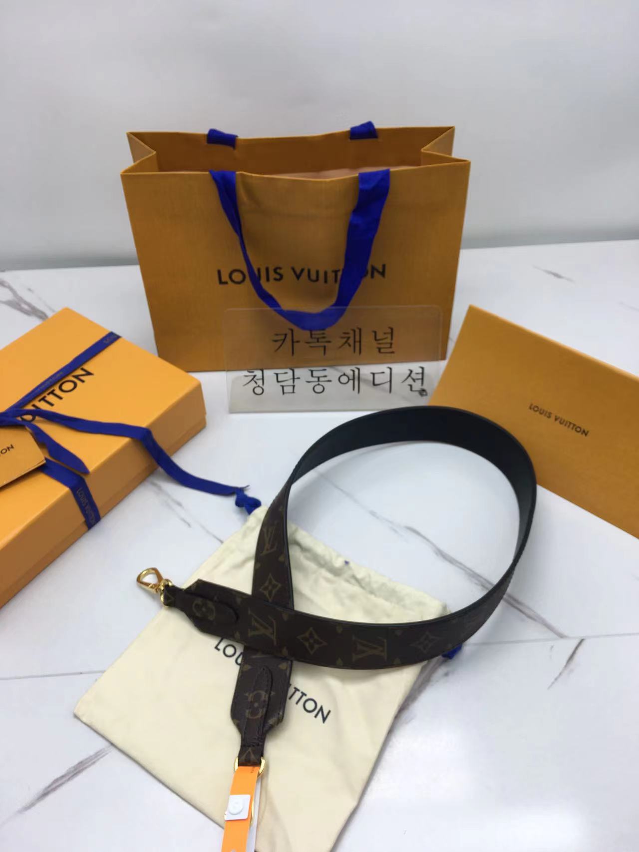 루이비통 모노그램 반둘리에 스트랩 (ZP동일가죽)