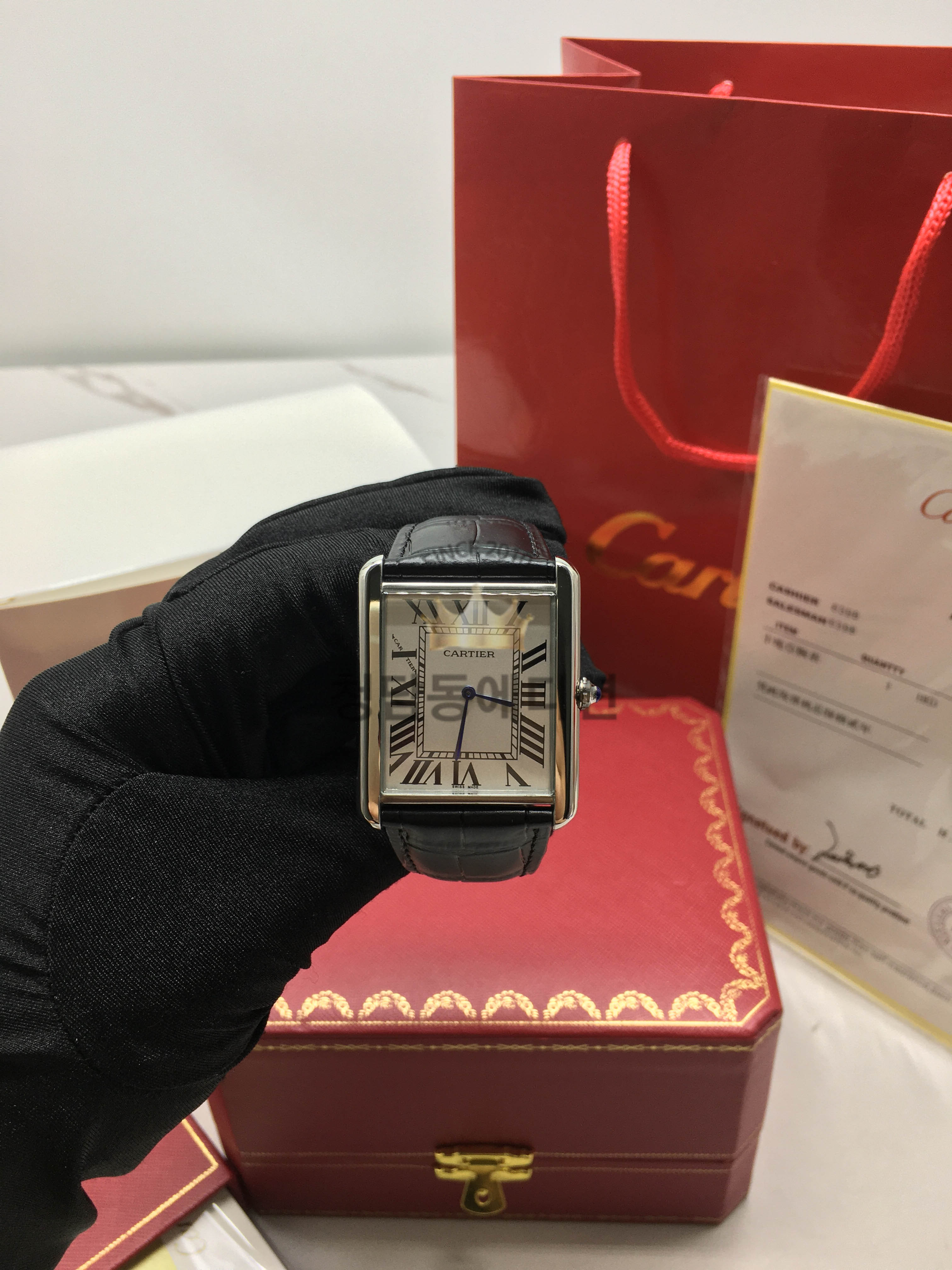 까르띠에 A까르 탱크솔로 가죽시계