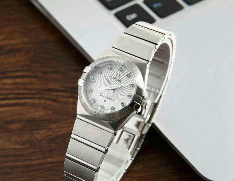 오메가 컨스틸레이션(장쯔이시계)