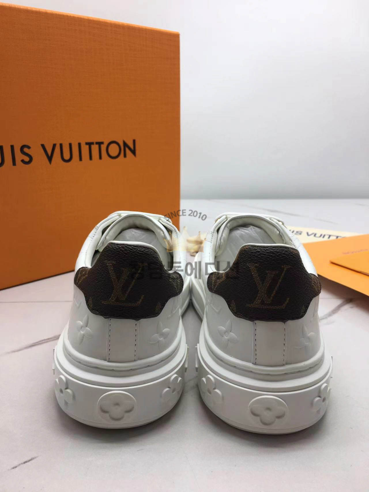 루이비통 스니커즈 (남녀공용)
