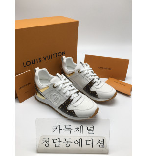 루이비통 런어웨이 스니커즈