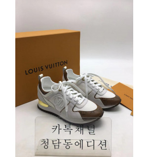 루이비통 런어웨이 스니커즈