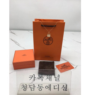 에르메스 콘스탄스 앰뮬레트 목걸이 하이엔드급