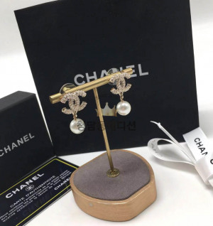 샤넬 귀걸이