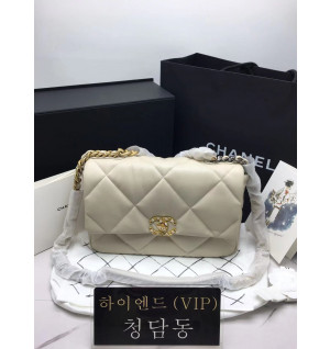 샤넬 19 플랩백 미디움 (하이엔드급)