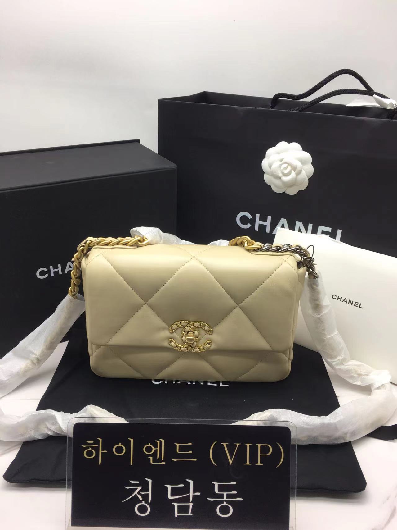 샤넬 19 플랩백 스몰 (하이엔드급)