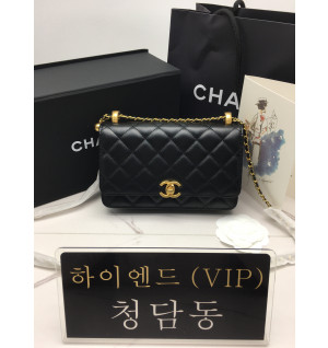 샤넬 플랩 WOC백 (하이엔드급)
