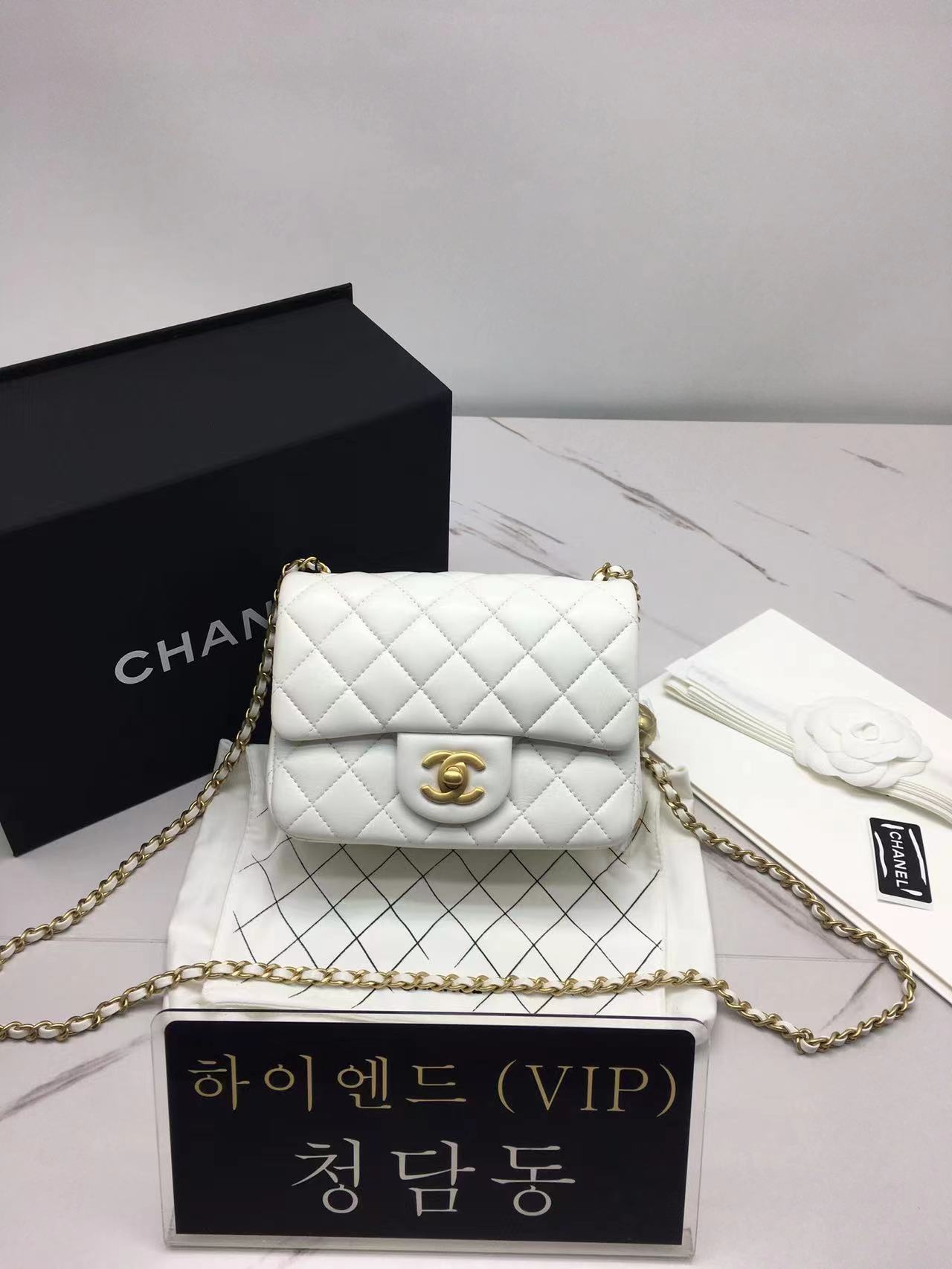 샤넬 볼 클래식 플랩백 18cm (하이엔드급)