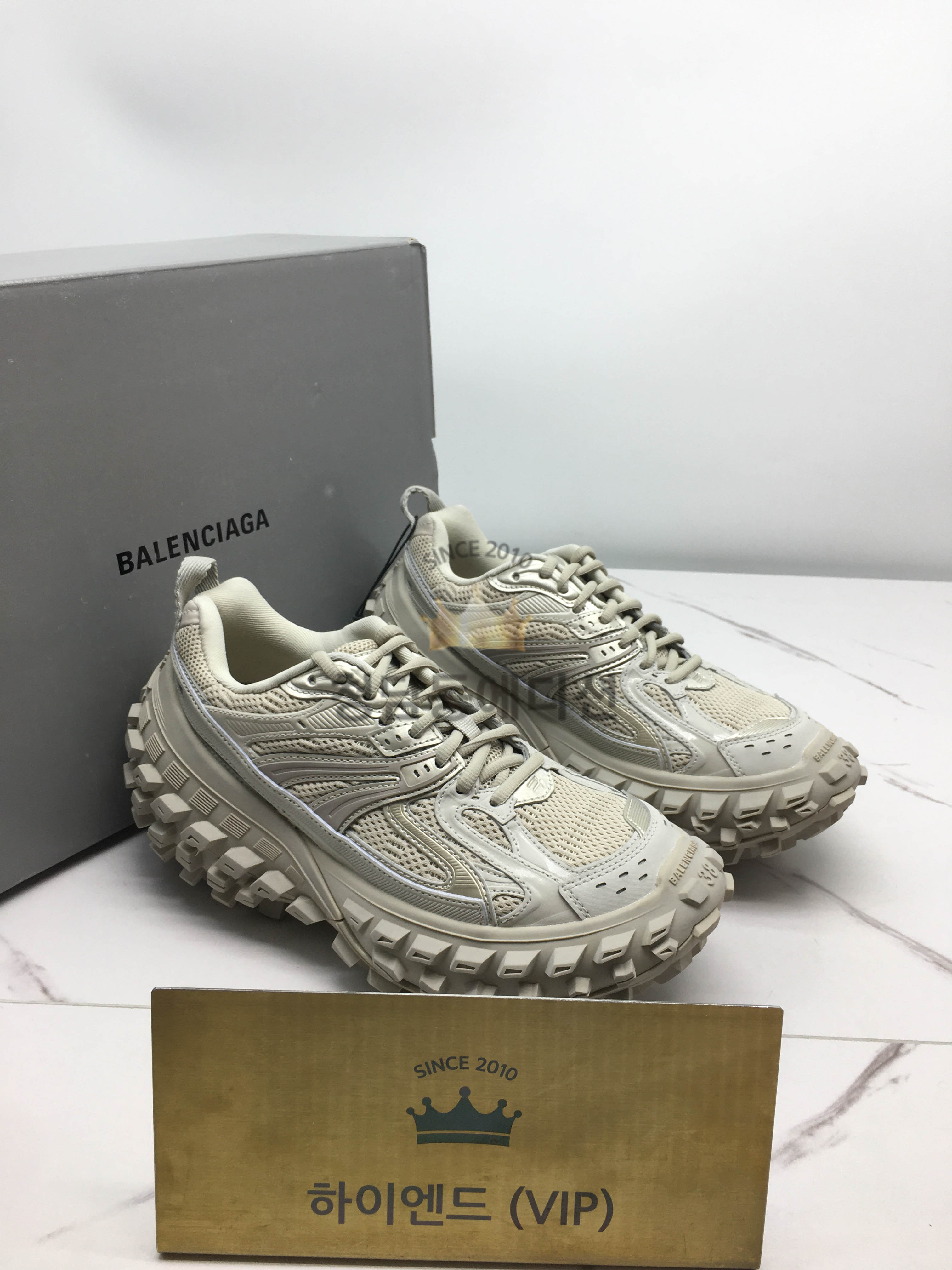 [OK공장] 발렌시아가 디펜더 하이엔드급 (남녀공용)