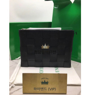 보테가베네타 인트레치아토 클러치백 품번649616 (하이엔드급)