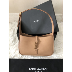 생로랑 모노그램 호보백 품657228 (하이엔드급)