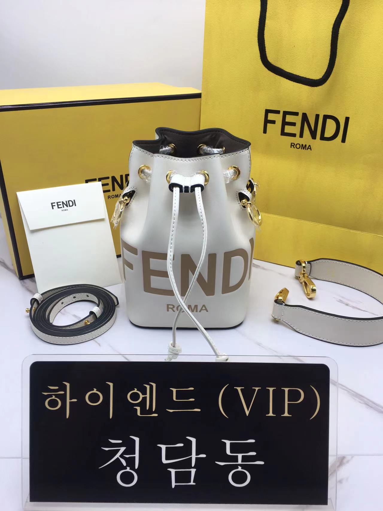 펜디 몬트레조 버킷백