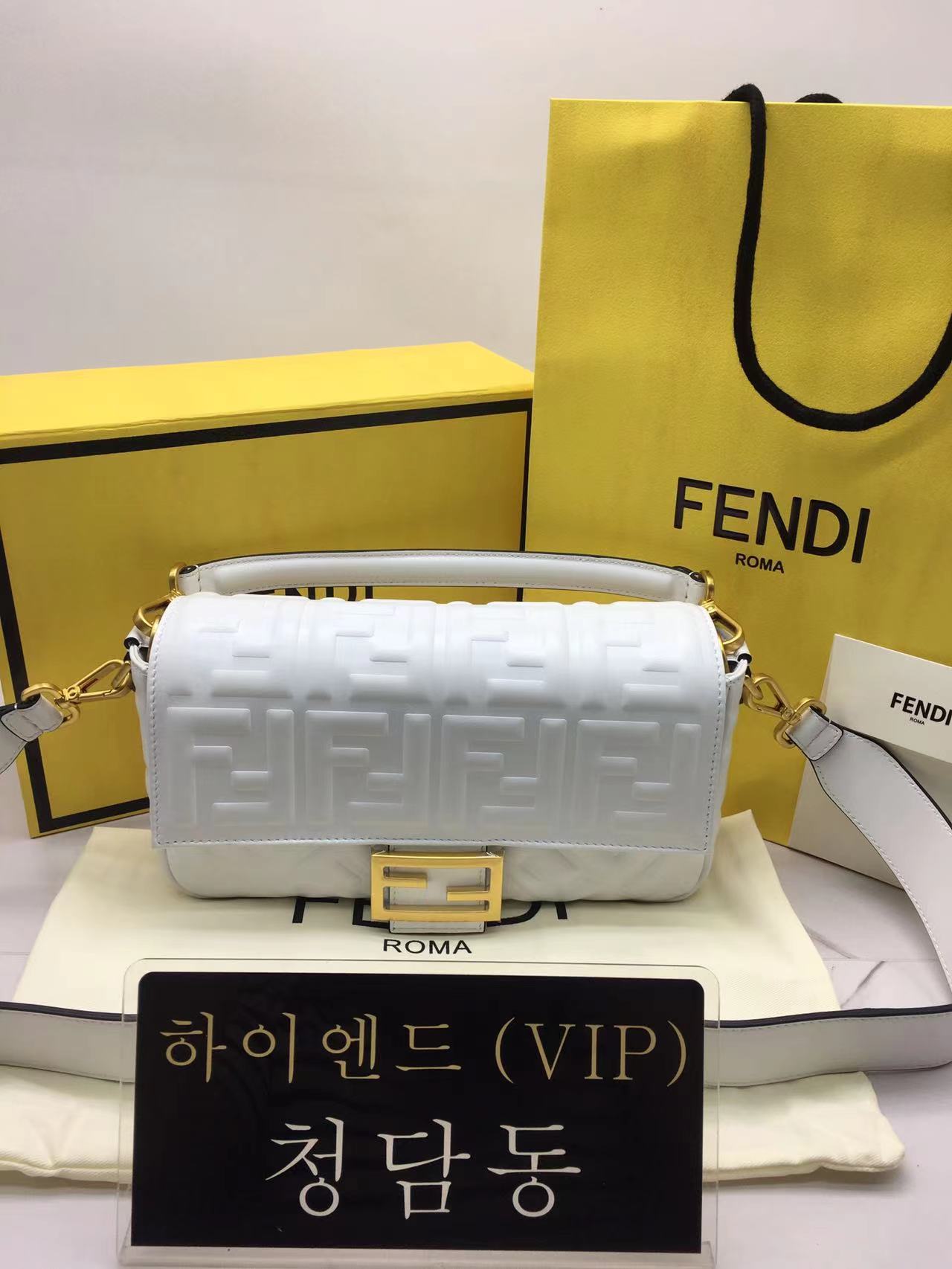 펜디 바게트백 미디움