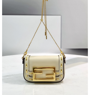 펜디 바게트백 참 