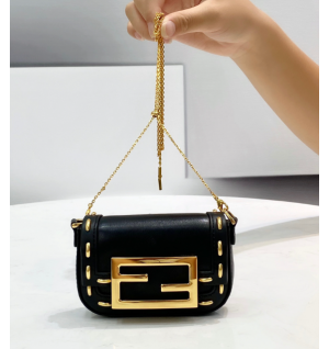 펜디 바게트백 참 