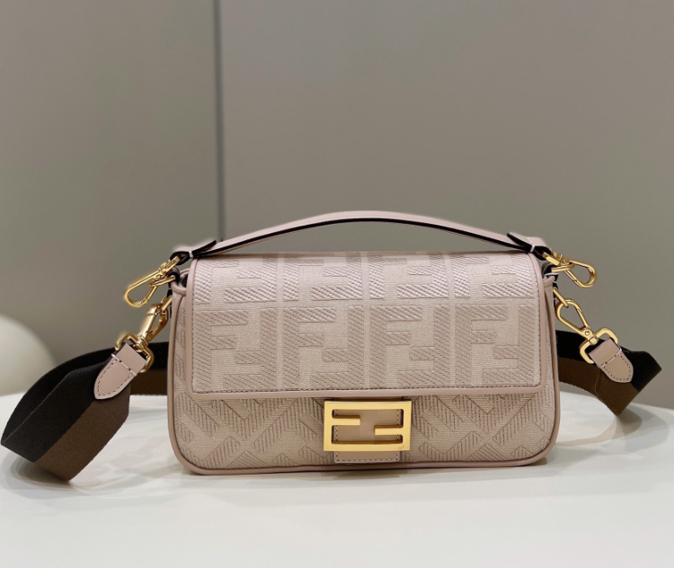 펜디 패브릭 바게트 백