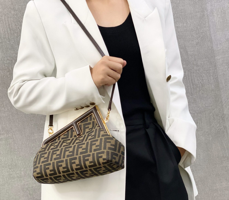 펜디 패브릭 퍼스트백