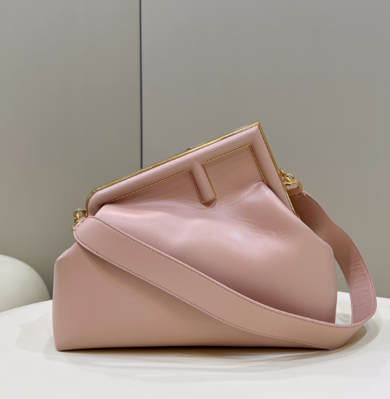 펜디 퍼스트백 미디움