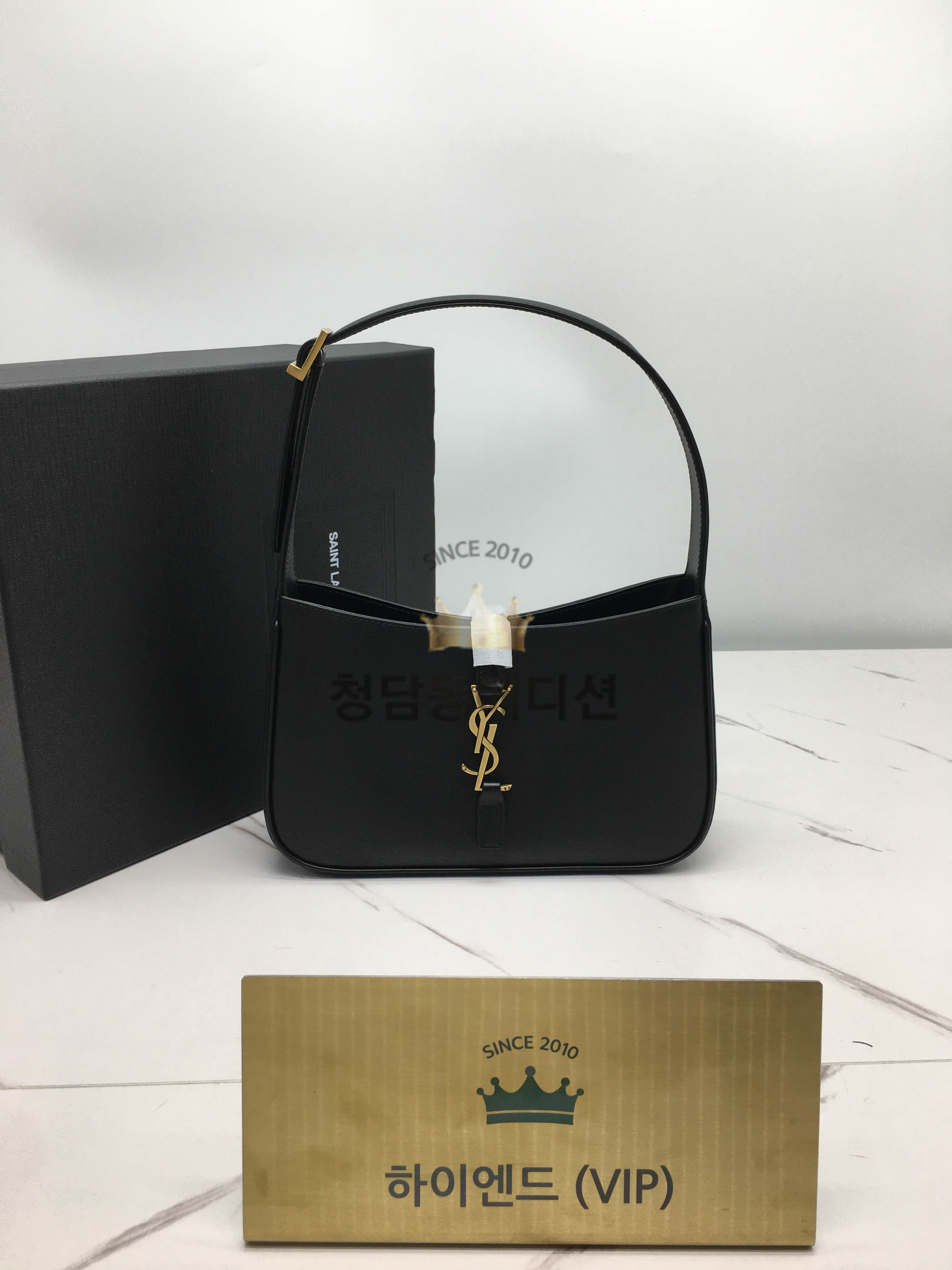 생로랑 모노그램 호보백 657228 (하이엔드급)