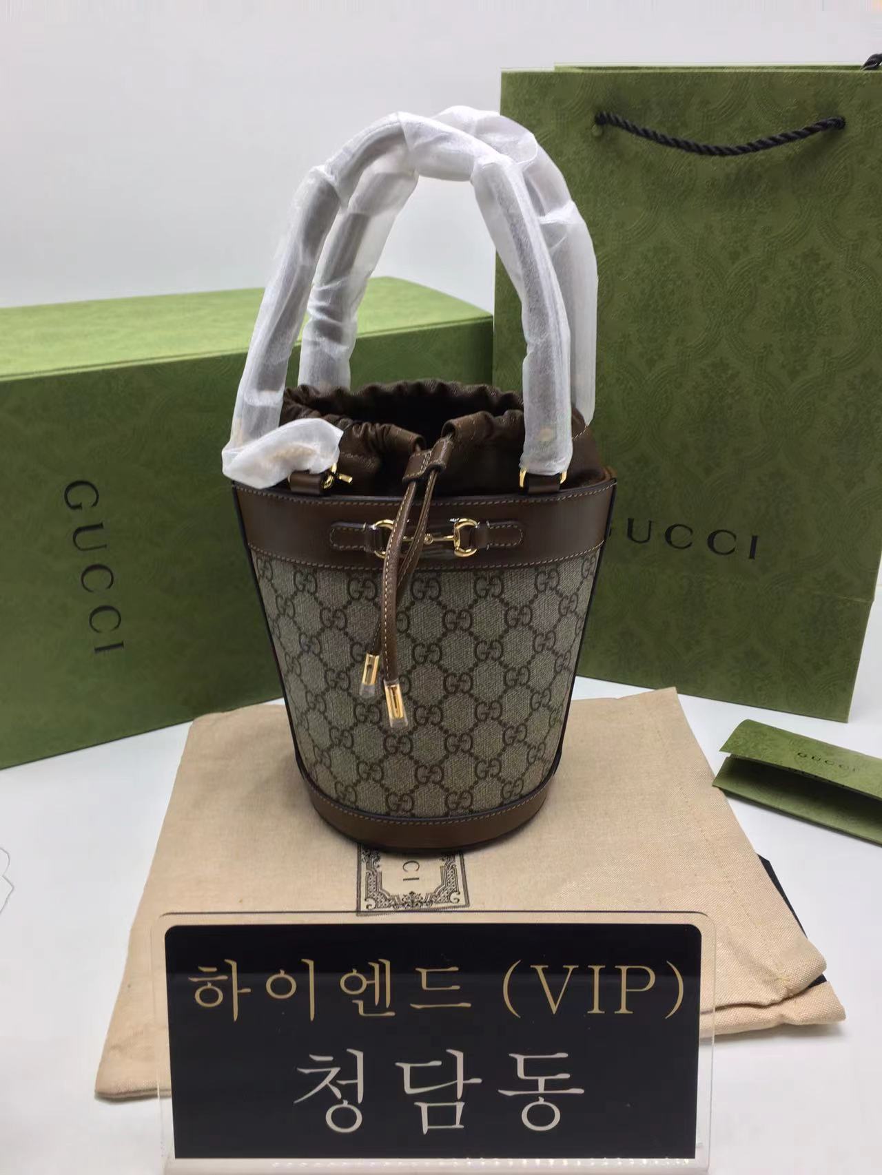 구찌 1955 홀스빗 스몰 버킷백 637115